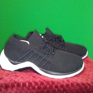 Lane Bryant LIVI Dream Cloud Sneaker Black 11W